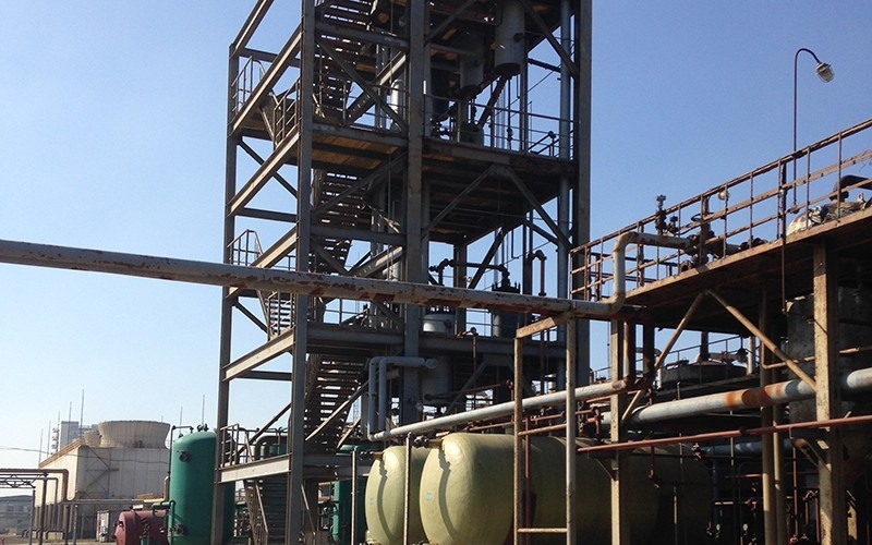 HCI conventional desorption columns